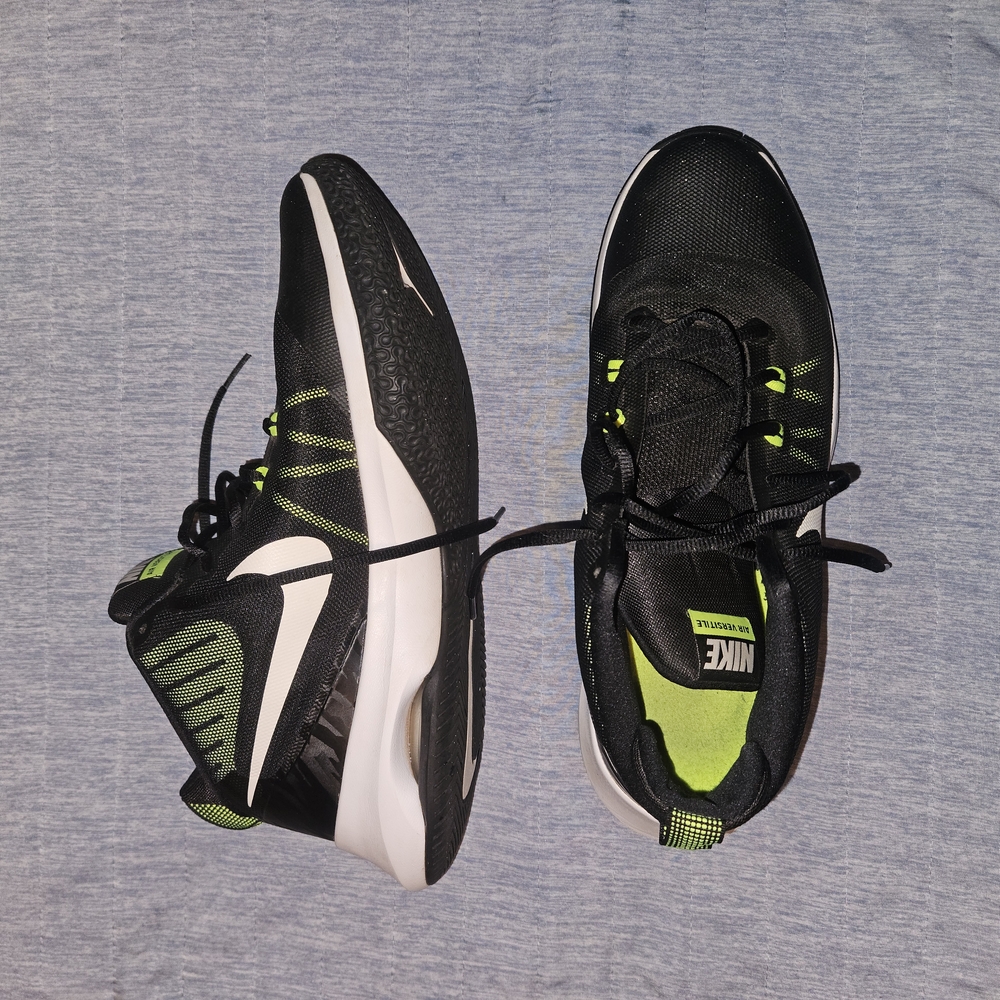 Nike Black and Green Athletic Training Shoes